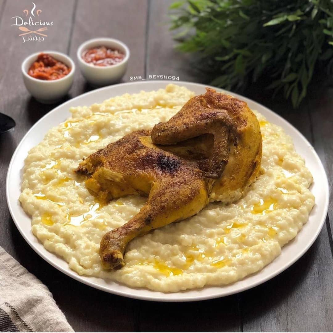 منيو الاثنين 18 رمضان ☺️♥ !
.
.
. ▪︎سليق بالدجاج + دقوس صحن يكفي لشخصين ب 25 .
.
▪︎ جريش بالدجاج + دقوس صحن يكفي ل شخصين ب 25
.
.
▪︎كرات البطاطس + شطه صحن يكفي لشخصين ب 30
.
.
▪︎مندي دجاج + سلطة لبن صحن يكفي لشخصين ب 25
.
. . • السلطات ☘️
.
.
سلطة الخس بالبطاطس ب7
سلطة الخيار بالزبادي ب7 .
.
• الحلا
حلا ديلشز بالنوتيلا
. ▪︎ صغير ب 15 ▪︎ كبير ب 25