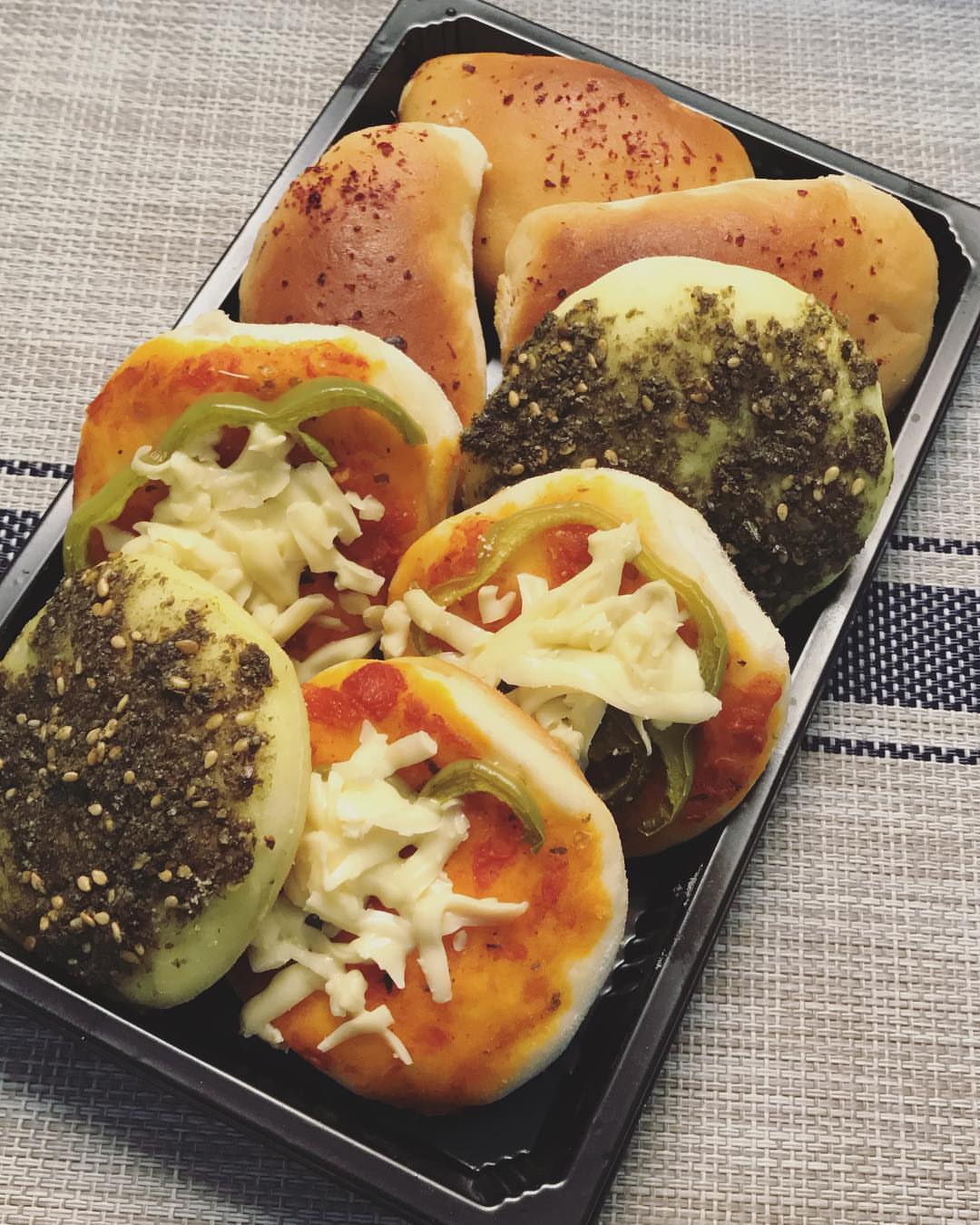 #بيتزا #معجنات #زعتر #جبن
#pizza #thyme and #cheese #pastries .
#tasty #tastyfood #delicious #pastry #لذيذ
#جازان #جيزان #صامطه #ابوعريش #احد_المسارحه #بيش #الدرب #فيفا #بني_مالك #العارضه #الطوال #صبيا #السعوديه #السعودية