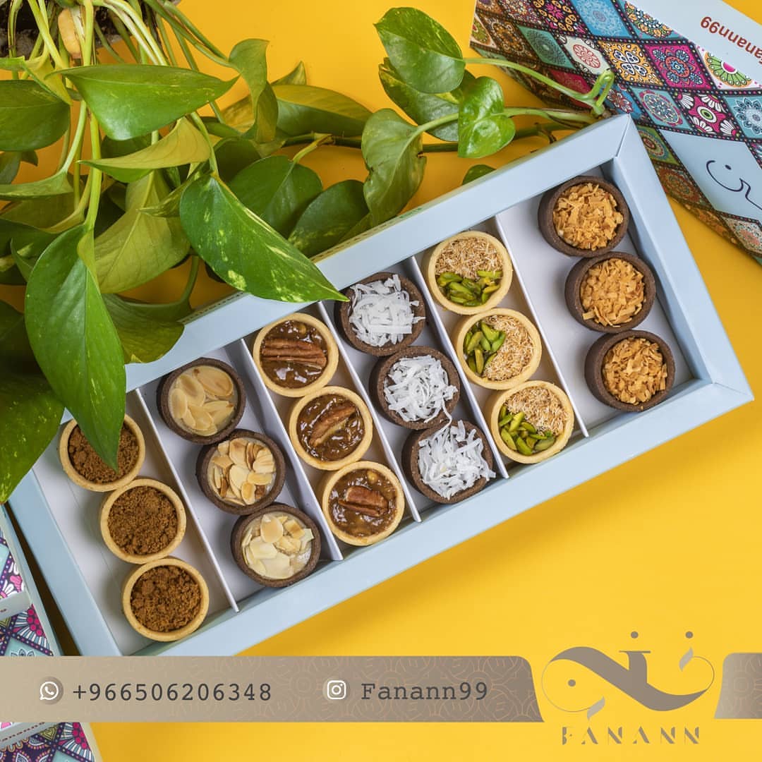 سعر العلبة/ ٥٤ ريال
أسعار مذهلة وفي متناول الجميع ..
فـ حيّاكم الله
.
.
.
#حلويات #طلبيات #هدايا #توصيل #حلا #حلى #روعه #حلا_لذيذ #حلا_روعه #قهوه #توصيل #صباح_الخير #مساء_الخير #حلى_قهوة #تقديمات #ضيافة #نفاس #تقديمات_نفاس #حلا_قهوه #تقديمات_مميزه #تقديمات_روعه #تقديمات_فخمه #حلى_قهوه #عيديات #زواج #حفلات #تخرج #صواني #صياني #فن