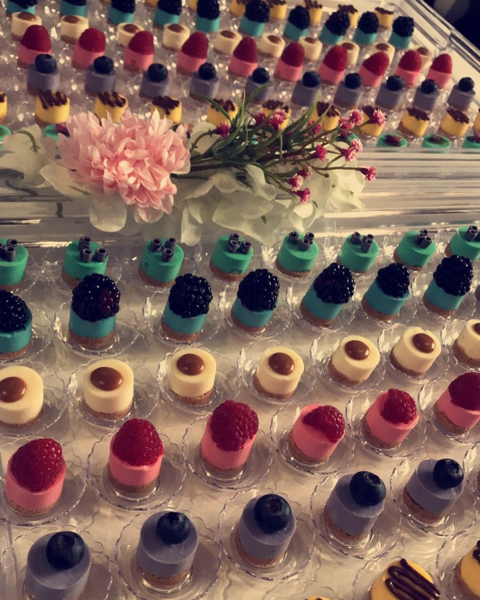طلبية زبونتي
#تشيز_ماينا#تشيز_كيك#ميني_تشيز_كيك#جدة#ماينا_تشيز_طاهيات _بسبوسه