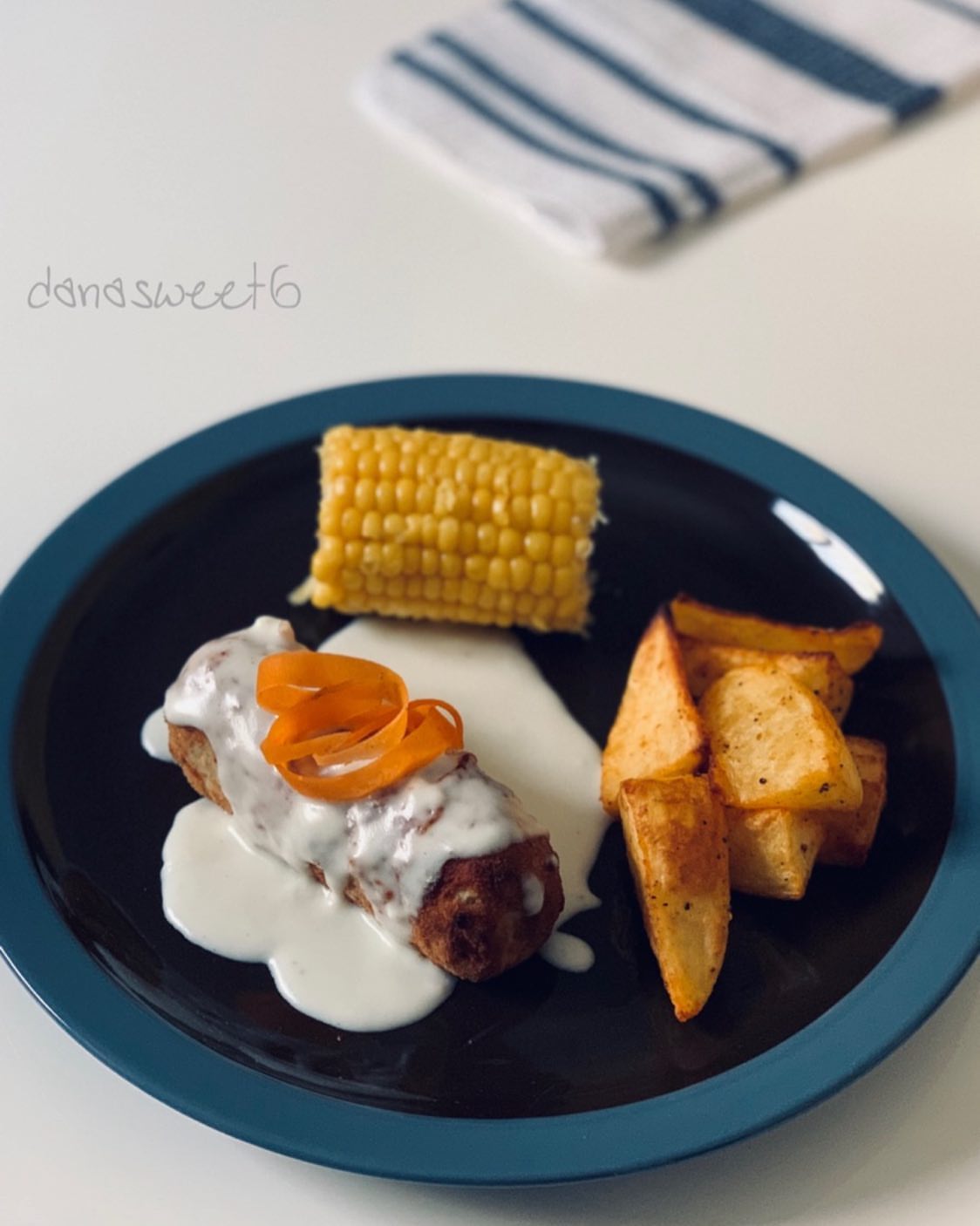 كل عام وانتو بألف خير رمضان كريم عالجميع وصفة الكوردون بلو بطريقة سهلة وكتير طيبة الطريقة بالبوست القادم #كوردون_بلو #cordonbleu