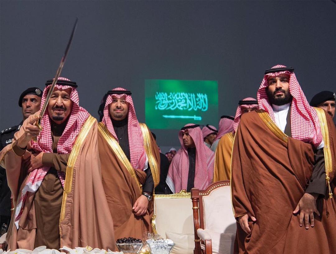 .
مبايعيّن ، معاهديّن .
#البيعه_الرابعه . .
.