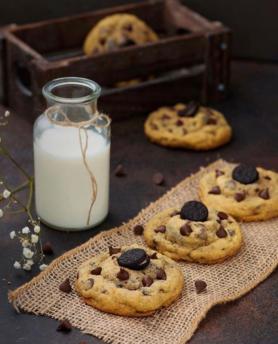 You miss 100% of the cookies you don’t eat!
.
.
#Shushcookies #Jeddah #cookies #food #yum #business #baking #lovecookies #jeddahcookies #jeddahbusiness #jeddahonlineshop #jeddahfood #جدة #cookielover #cookiemonster #ksa #cookie #جدة #كوكيز #كوكيز_محشي #كوكيز_جدة #jeddahorders #طلبات #لذيذ #jeddahorders #طلبات #لذيذ #instagramfood #instagram #foodporn #food #sweets #chocolate #delicious