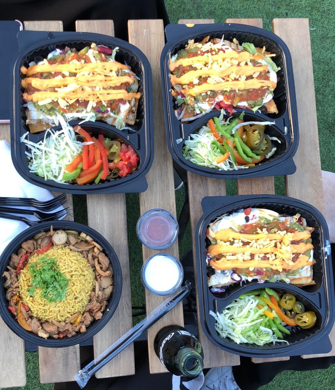 #BQuesadilla في #مهرجان_الشارع_السابع
#7thavenuefestival
من 6-10 فبراير في الخبر بحيرة الشبيلي ..
@brightavenue_
#الدمام #الخبر #الراكه #الظهران #العزيزيه #الشبيلي #MexicanFood #Khobar_city #FreshFood #dammam #BTacos #tacos #quesadilla