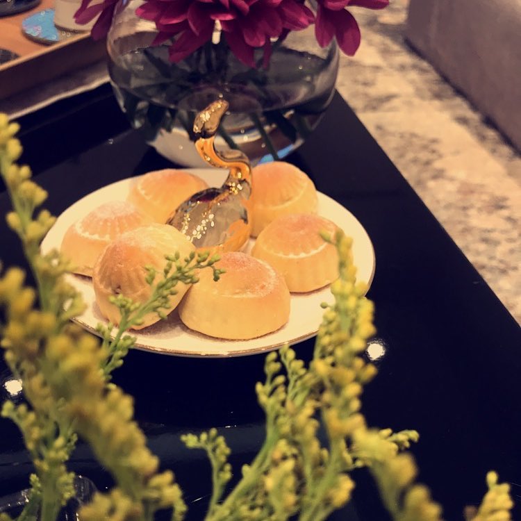 عدنا من جديد ✨
للطلب على الواتساب ٠٥٩٣٥٣٢١١٢ ،
#معمول #عيد #حج