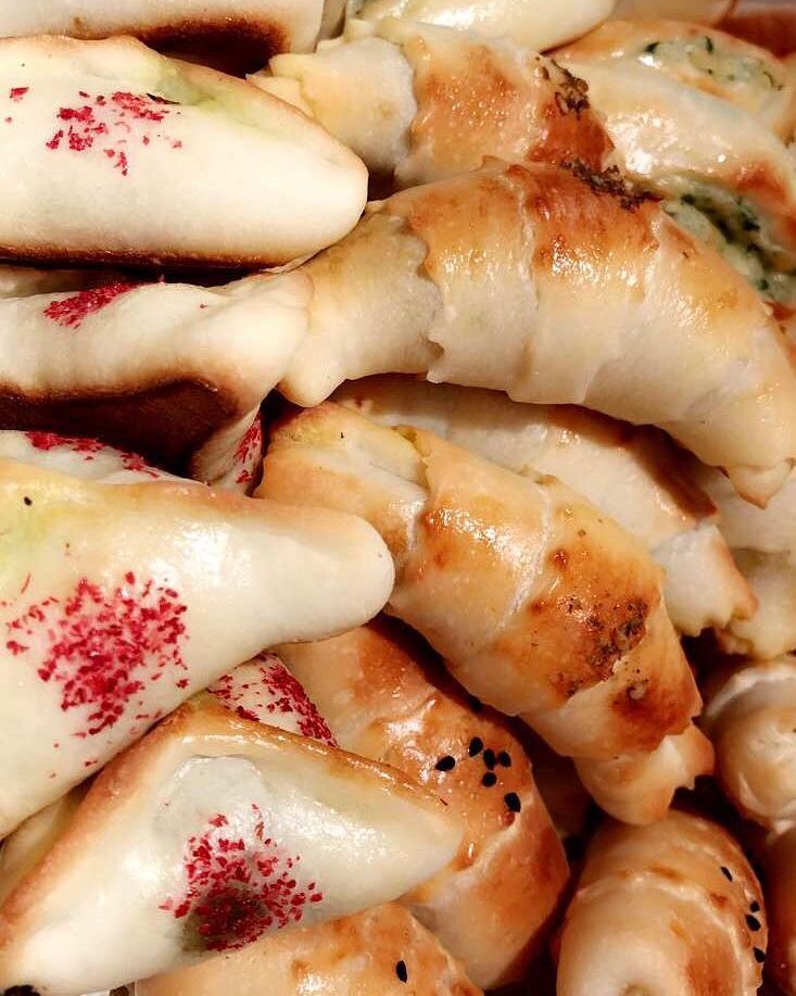 فطائر مُزن 50 حبه ب125 ريال