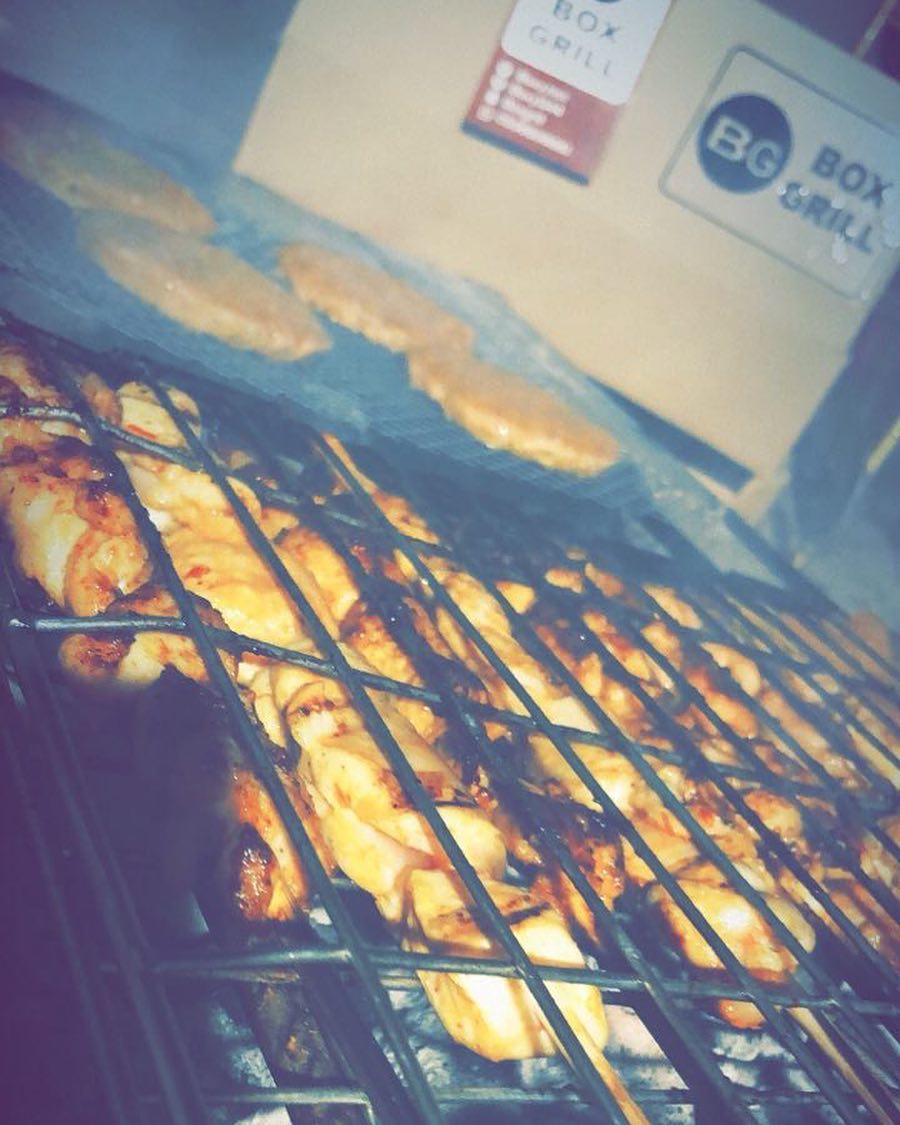 جمعة الاحبه ماتكمل الا ببوكسنا #lunchbox
#burger
#bbq
#boxgrill
#عنيزة
#برجر
#شاليهات_عنيزة
#سناب_شات
#سياحي_عنيزة
#شواء
#بوكس_قريل
#اليوم_الوطني
#مطاعم
#احتراف
#بوكس_قريل