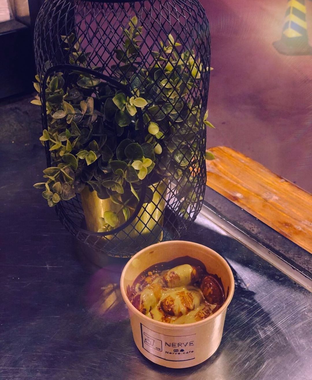 Mini pancake >> Nerve cafe
.
.
.
.
.
.
.
.
.
.
.
.
.
#minibancake #pancake #minipancakes #coffee #IV #icedrink #colddrink #colddrinks #lemon #mint #powerdrink #pwordrinks #blackcoffee #foodtruck #foodtrucks #nutellacrepes #nutell #whitechocolate #chocolate #truck #cafe #nerve #riyadh #riyadhtrucks #riyadhfoodtrucks #الرياض #فودترك #فودترك_الرياض #فودتركس #ميني_بانكيك