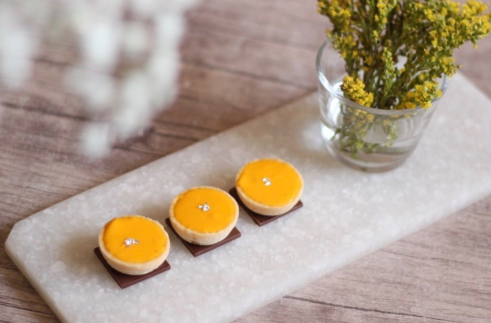 -
بسبوسة بالزعفران - Saffron with Basbousa