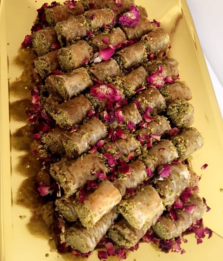 #بقلاوه_تركيه
#بقلاوة_فستق
#ألذ_كيك
للطلب:
0507411062