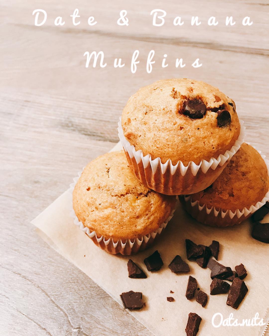 Muffins are the love of almost all adults and children, try ours
مفن الموز و التمر من الممكن أن يكون أحد اختياراتك الصحية و اللذيذة لفطورك مع صغارك