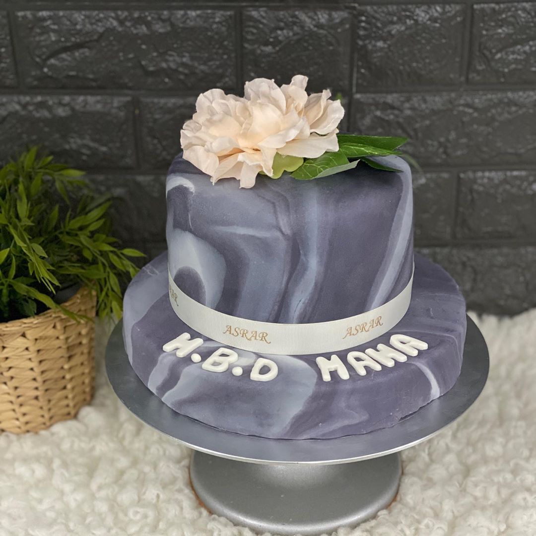 #كيك #فوندان #طلبيات #الباحة #العقيق
#تصاميم #ذوق #asrar #كيكات_رمضان #albahaca #cakecakecake #fondantcake #cupcakery