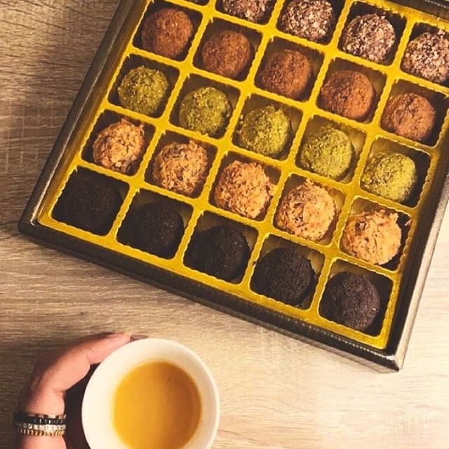 #هش #طري #لذيذ #بستاشيو #حلى #قهوه #رؤى_الصبان #افنان #يزيد_الراجحي #الرياض #اسر_منتجة #معارض #معرض #تخرج #كيك #حفلة #هدية #صياني #حب #ايفينت #فعاليات #صينيه