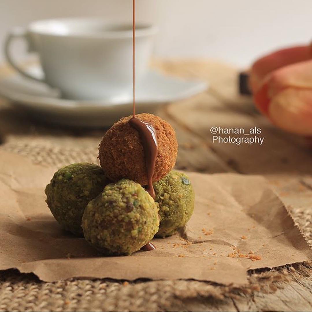 #جمعة_مباركة
#هش #طري #لذيذ #بستاشيو #حلى #قهوه #رؤى_الصبان #افنان #يزيد_الراجحي #الرياض #اسر_منتجة #معارض #معرض #احلام #تخرج #كيك #حفلة #هدية #صياني #حب #ايفينت #فعاليات #صينيه