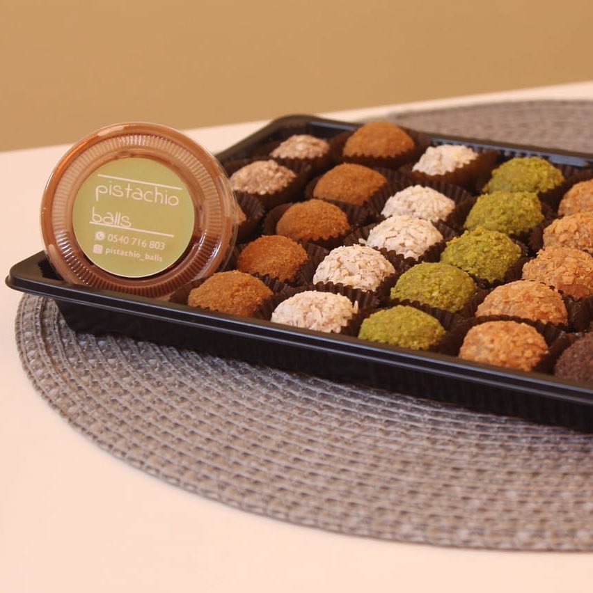 #هش #طري #لذيذ #بستاشيو #حلى #قهوه #رؤى_الصبان #افنان #يزيد_الراجحي #الرياض #اسر_منتجة #معارض #معرض #تخرج #كيك #حفلة #هدية #صياني #حب #ايفينت #فعاليات #صينيه