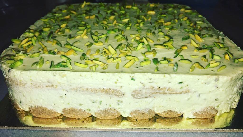 Pistachio Tiramisu Cake #تقديمات_ضيافه #العيد #حلويات #حلا #الرياض