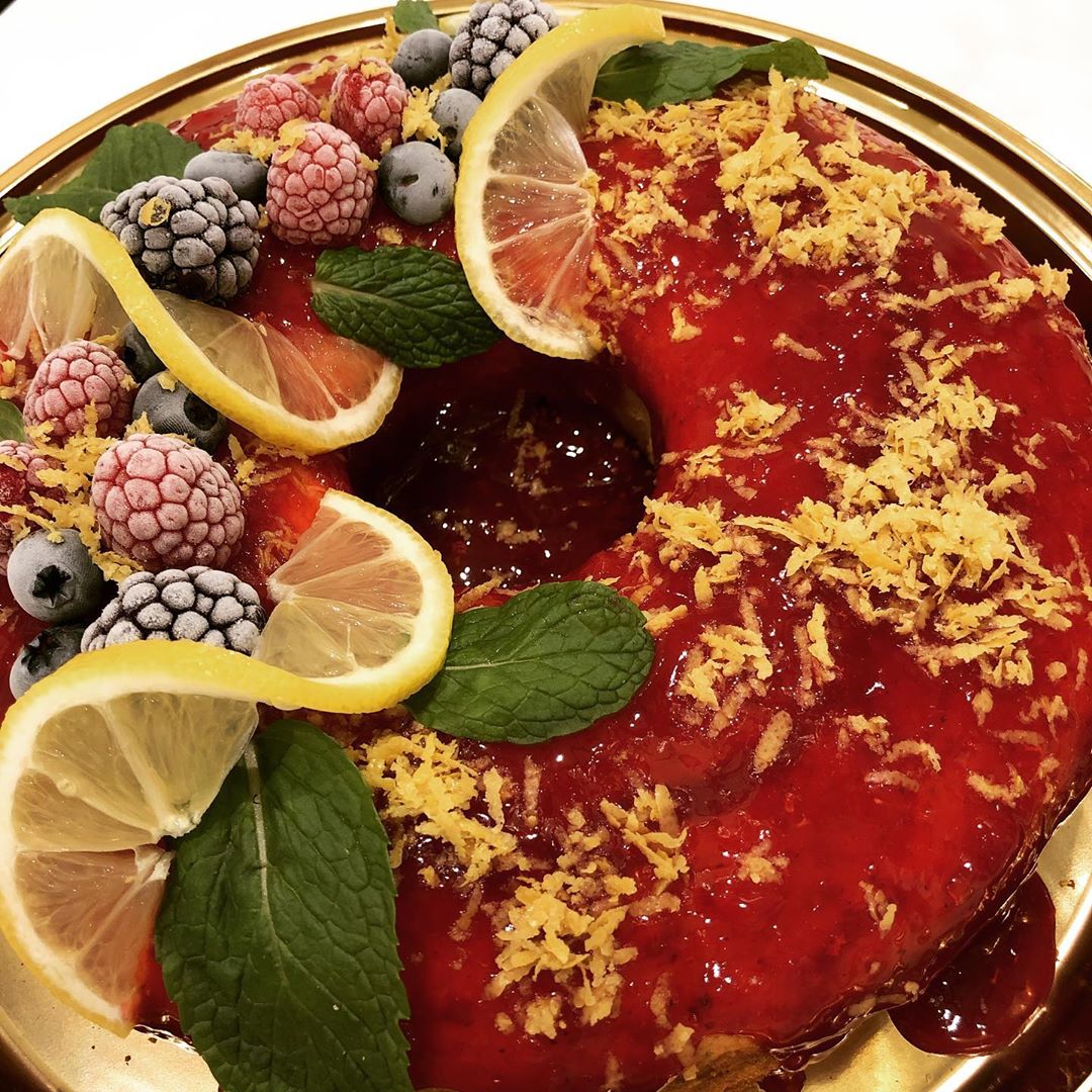 Lemon cake ..♡ كيكة الليمون مع صلصة التوت .
.
.
للطلب التواصل على الواتساب .. 0566777363
#الجبيل_البلد #الخبر #الدمام #الشرقيه #الجبيل
#ورق_عنب #ورق_عنب_حامض #ورق_عنب_دبس_الرمان #ورق_عنب_ناطع #ورق_عنب_حار #الجبيل_الصناعية #تشيز_لوتس_الجبيل #حلويات_الجبيل #الجبيل_البلد #حلى_قهوه_الجبيل
#تشيز_سينابون #لوتس_الجبيل
#ورق_عنب_الجبيل #تسليم_فورري #تسليم_فوري_الجبيل
#الاسر_المنتجه_الجبيل #ورق_عنب_سبايسي
#طباخات_الجبيل #طباخات_الجبيل_تسليم_فوري #طباخات_الجبيل_الصناعيه #طباخات_الجبيل_البلد #مسخن_الجبيل_الصناعيه #مسخن_الجبيل