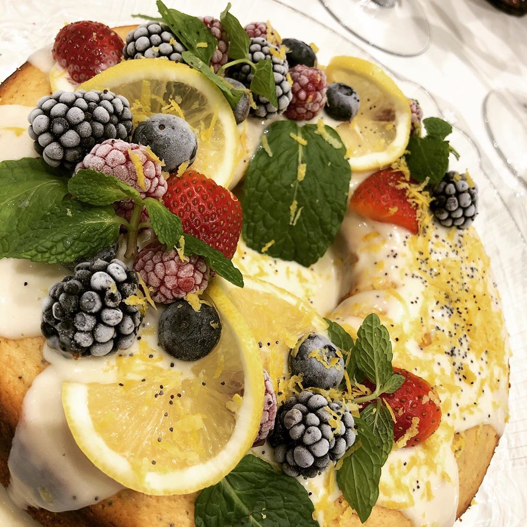 Lemon cake ..♡ كيكة الليمون مع صلصة الجبن والليمون .
للطلب التواصل على الواتساب .. 0566777363
#الجبيل_البلد #الخبر #الدمام #الشرقيه #الجبيل
#ورق_عنب #ورق_عنب_حامض #ورق_عنب_دبس_الرمان #ورق_عنب_ناطع #ورق_عنب_حار #الجبيل_الصناعية #تشيز_لوتس_الجبيل #حلويات_الجبيل #الجبيل_البلد #حلى_قهوه_الجبيل
#تشيز_سينابون #لوتس_الجبيل
#ورق_عنب_الجبيل #تسليم_فورري #تسليم_فوري_الجبيل
#الاسر_المنتجه_الجبيل #ورق_عنب_سبايسي
#طباخات_الجبيل #طباخات_الجبيل_تسليم_فوري #طباخات_الجبيل_الصناعيه #طباخات_الجبيل_البلد #مسخن_الجبيل_الصناعيه #مسخن_الجبيل