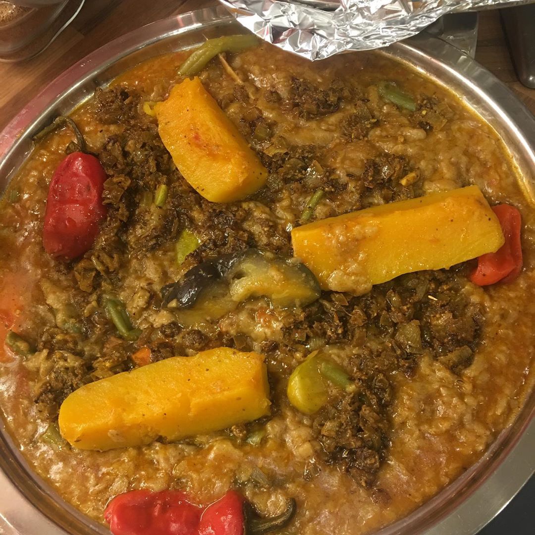 ماشاء الله الطلب اليوم وبكره على البكج هذا غير طبيعي لانه متنوع ومناسب لاجتماعات العائلاتربي هنهم