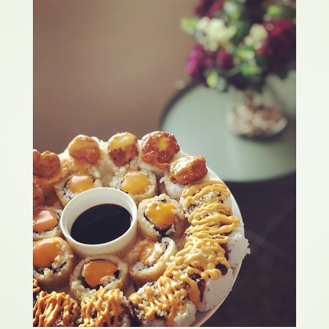 من تصويركم #سوشي #لذيذ #متميز #رائع #sushi #الدمام #الخبر #يمي_يمي #delicious #سوشي #لذيذ #كوريا #كوري #اليابان #شوبستيكس #يمي #صوص #حفله #عزيمه #زواره #بارتي #صديقات #اهل #الدمام #الخبر #تمبورا #sushi_house #ادمان #عشاق_السوشي#فجل_اصفر #كرانشي#ديناميت_شرمب #ديناميت_تشيكن#عرض