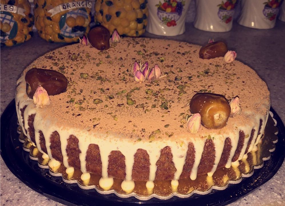 كيكة التمر الجمال واللذة كلها تكمن هنا❤️