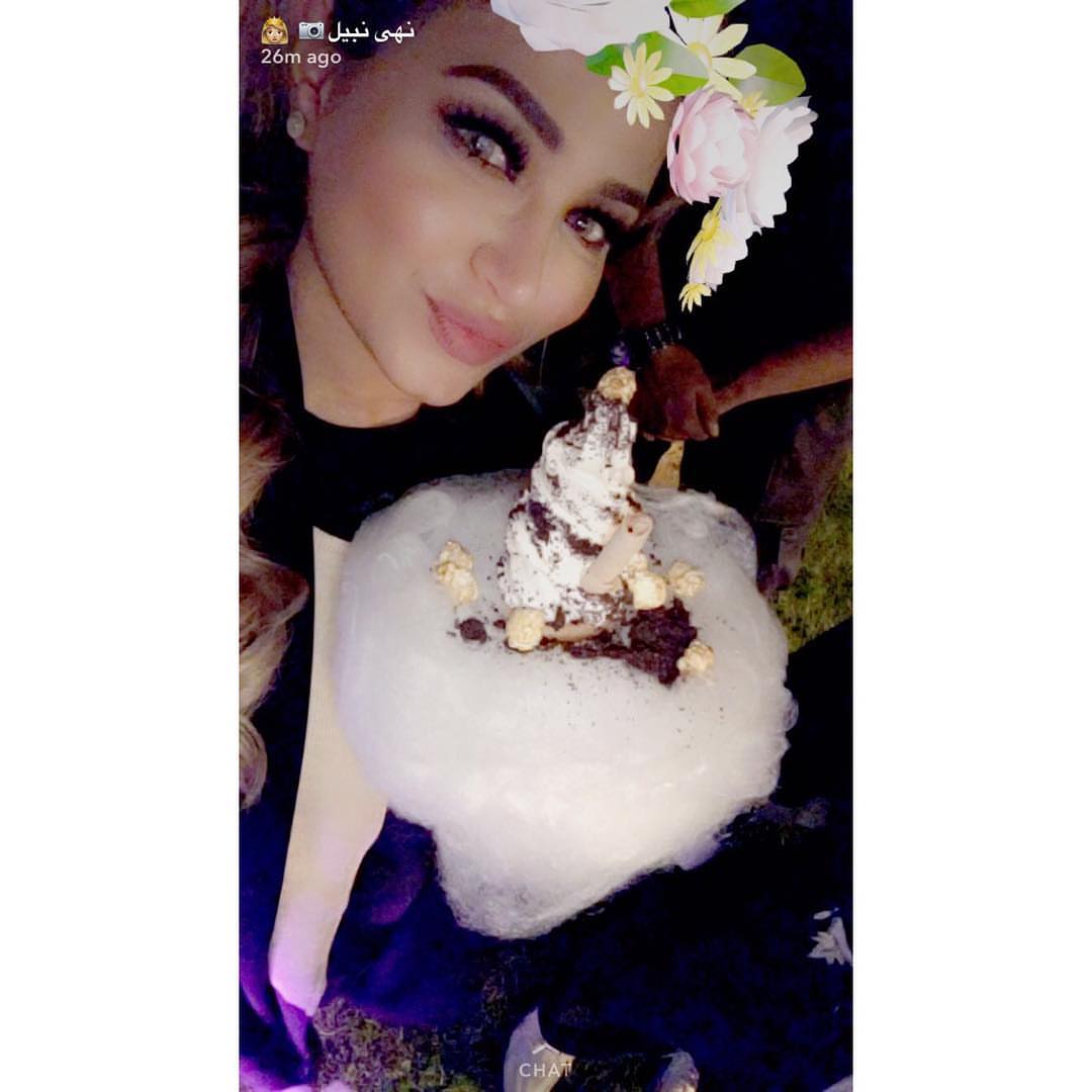حيي الله أهل الكويت في هولي بارك
امس زارتنا نهى نبيل اليوم ميين تتوقعون بيجيينا؟؟؟