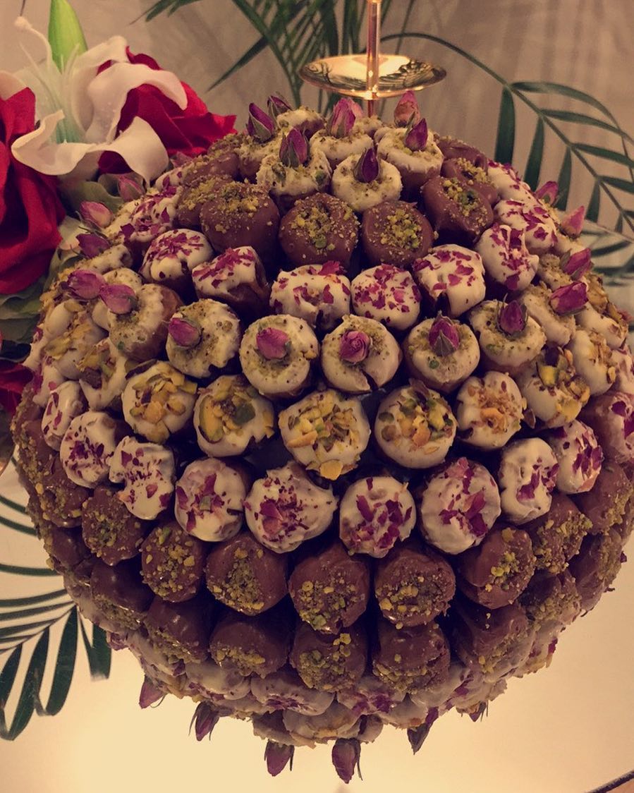 جديدنا تمر سكري محشي ومغطى بالشوكلاته