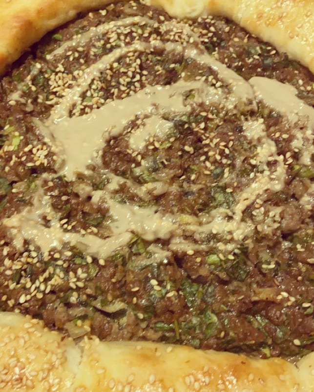 من طلبيات الفطور عيش باللحم