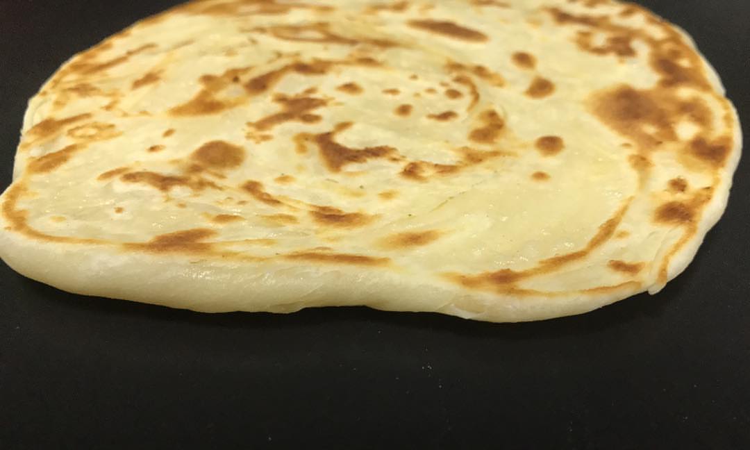 Katmer Turkish Flatbread
3 cups white flour
1 tap salt
1.5 cup fresh milk
150g butter softened
Check the YouTube channel for the method .. link in bio
#aliaskitchen #aliasbreakfast #katmer #turkishfood #flatbread #bread #turkish #food #easy #fast #ingredients #ksa #riyadh #homechef #homecookedmeal #homemade #pizza #خبز #خبز_تركي #فطور_علياء #مطبخ_علياء #خبز_مفرود #بر #كشته #شتا #برد #تميس #جباتي