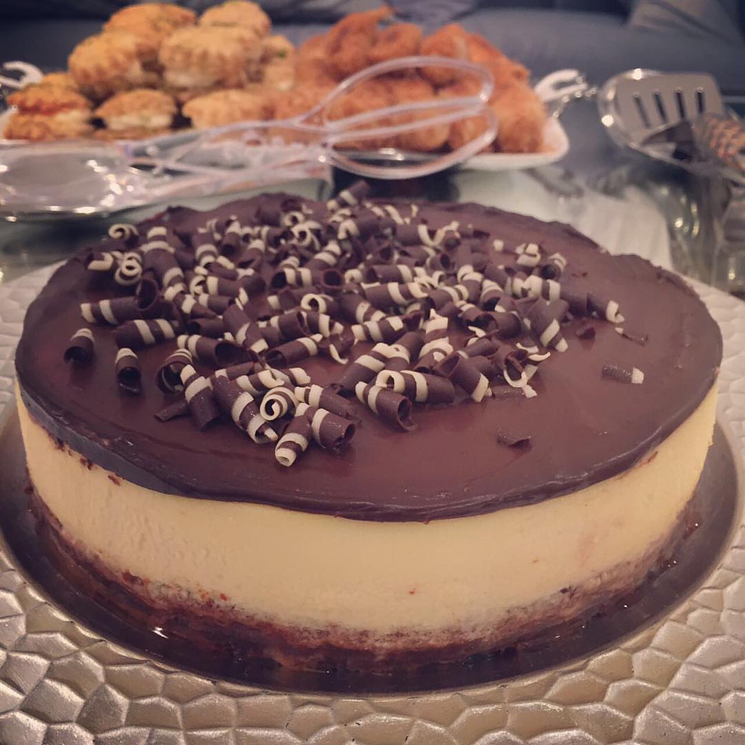 Chocolate ganache cheesecake تشوكلت جاناش تشيز كيك من تصوير عميلتنا الحبيبة
