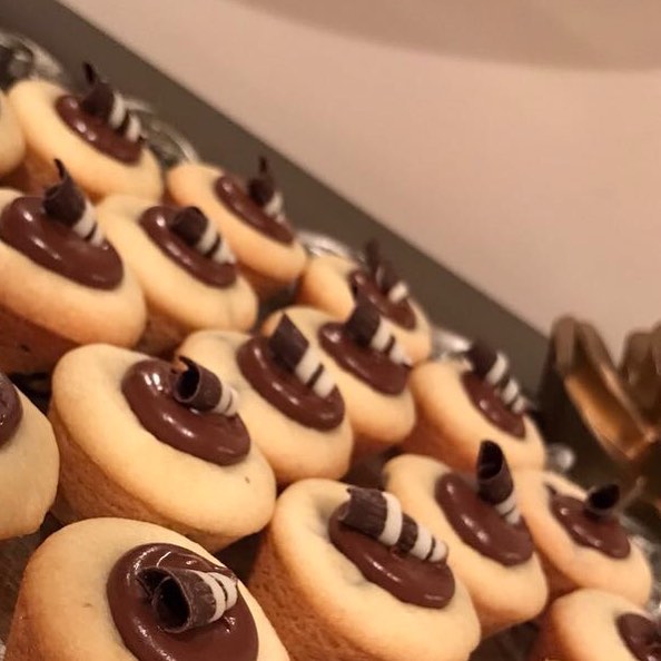 جووديز. @goodies.sa
#تشيز_كيك #تشيزكيك #تشيزكيك #كليجا#مقشوش#كوكيز #غريبه بينت بتر #رنجينه #تمر#تشيز_اللوتس #تشيزتمر#ورد #شوكلاته#تشيز_اللوتس_غزل_البنات_كرات_الاوريوا_كره_الشوكلاته_تشيز_الاوريوا_تشيز_جالكسي #الرياض#حفله#حفلات #مناسبه#مناسبات#تقديم #تقديمات#تمريه#كوكيز#تشيز_كيك #تقديم #حلويات #مناسبات #حفله #الرياض #غريبه #كليجا#مقشوش #رنجينه #بينت_بتر#
تم