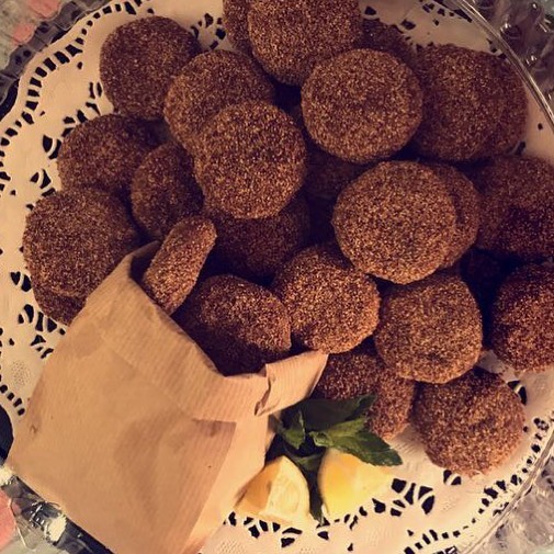شهادة أعتز فيها من حبيبتي قموش