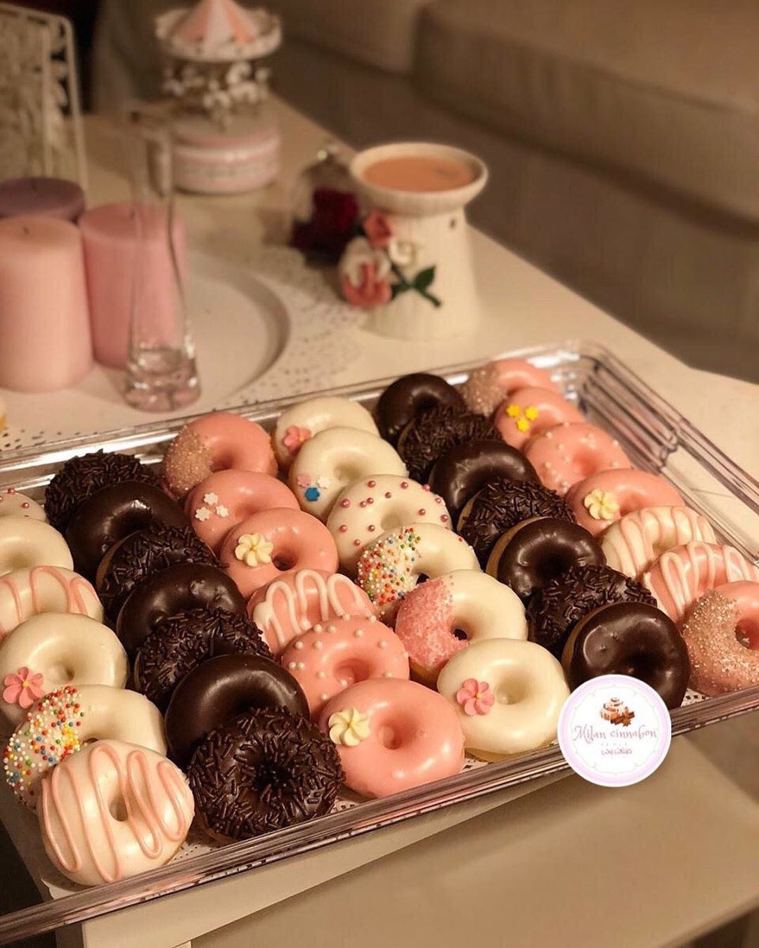 ميلان سينابون فخامه تليق بمناسباتكم الراقية ✨
للطلب WhatsApp 0548174055 .
. .
.
#ميلان_سينابون#سينابون
#دونات_شوكولاته #دونات_محشية #دونات_سكر #ميلان_سينابون#سينابون_قرفه#سينابون_مكسرات#سينابون_لوتس#سينابون_نوتيلا#سينابون_شوكولاته#سينابون_توزيعات_افراح #سينابون_ميني#دونات_ميني #ميني_سينابون_توزيعات #توزيعات_ميني_سينابون #توزيعات_زواج#سينابون#توزيعات_تخرج#كرات_لوتس#حلى_لوتس#لوتس#تسليم_فوري_مكه#تسليم_فوري#سينابون#سينامون#دونات_ورديه#دونات_كيوت#دونات