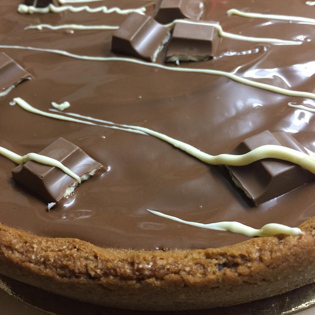 http://instagram.com/gandorah_sweets
غندوره سويتس للحلويات ب انواعها
وتغطية حفلاتكم ومناسباتكم
تابعونا لدينا عروض مستمره مازالت عروضنا مستتتمره في #ينبع العرض الأول
أي كيكة ب50 ريال بسس (كوكيز _ فراوله_ جزر _ شوكلاته _ قرفه _ ليمون بالتوت الأزرق _ تفاح _برتقال _ جوز الهند)
تكفي من 6 ل 8 اشخاص العرض الثاني
20 قطعة من الكوكيز بالشوكلاته او العادي ب50 ريال بسس
ويمكن اضافة اي نوع من الحشوات ب٥ريال فقط عالطلب العرض الثالث
فراوله بالشوكلاته بوكس ب 45 ريال فقط مكون من24 ل20 قطعه
لدينا توصيل بمبلغ اضافي سارعو بالحجز ف الكميات محدوده للاستفسار والحجز /0540301450
Instagram/ gandorah_sweets