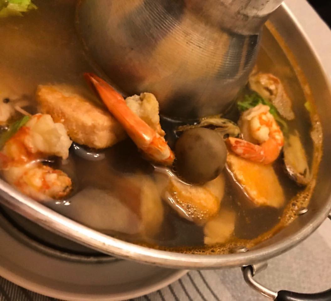 شوربة توم يام بحري
#جيرا #تايلندي #اسيوي #اكل #طلبات #توصيل #جدة #خبز #رز #سلطه #مشاوي #لحم #دجاج #مشاوي_تايم #حفلات #منزلي #تايلندي_تايم #اكلات_شهيه #مناسبات #لحم_مشوي #دجاج_مميز #دجاج_مشوي #بيت #كريمة #صوص #سلطات #صاج #دجاج_صاج #لحم_صاج #بيت #اكل_اسيوي