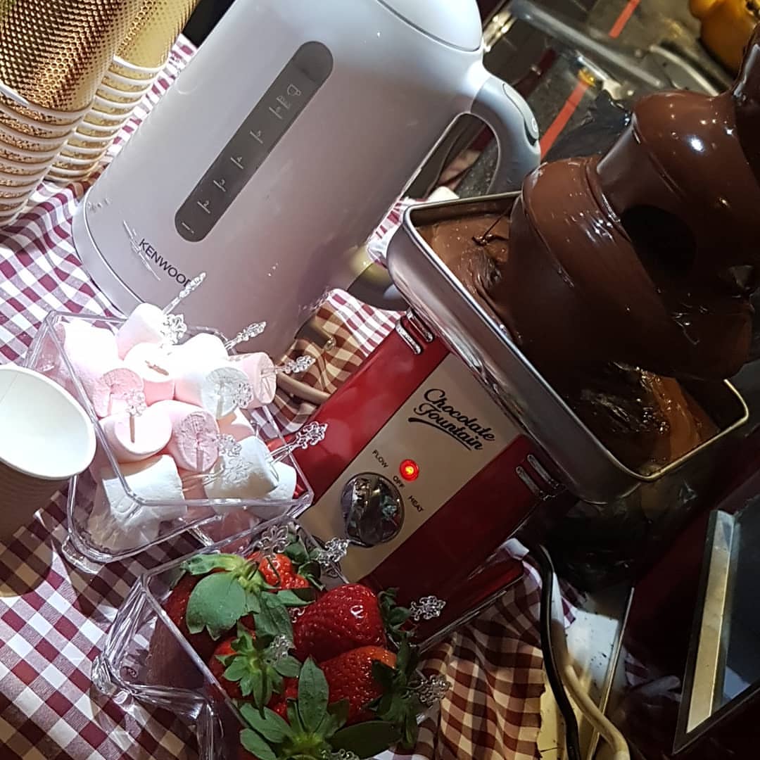 طلبية عشاء مكرونه باشميل اللحم وكرات البطاطس بالدجاج وبرياني دجاج
#جده#توزيعات#بوفيهات#عزايم#جده#اكلات شعبية #حلويات#معجنات