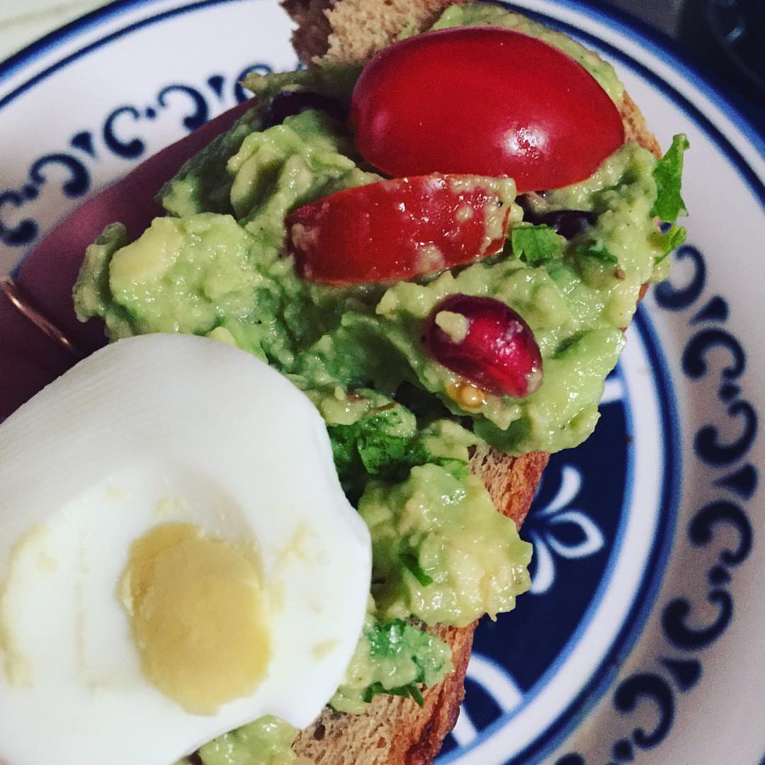 #avocadotoast #healthyeating #healthymeal #avocado #yumminess #yummy