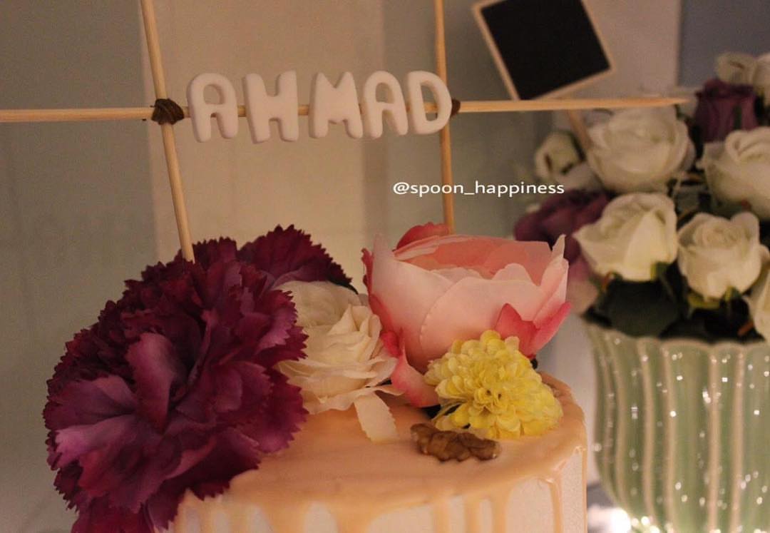 الويكند قررربمين حابه تطلب كيكه حلوه وتستمع مع حبايبها❤️
ياحلوات الطلب قبل بيومين و الاولويه للاسرع❤️
.
.
.
.
#مدارس_الرياض #الرياض #حلى #حلى_قهوة #دعم #اسر_منتجه #دعم_المشاريع_الصغيره #السعودية_الرياض #بنات_الرياض #جامعه_سعود #جامعه_الاميره_نوره #جامعه_الامام #لايكات #حلويات_الرياض #قهوه #حلى_قهوة #استقبال #زواره #يمي #spoon_happiness #like4like #ksa #saudiarabia #handmade