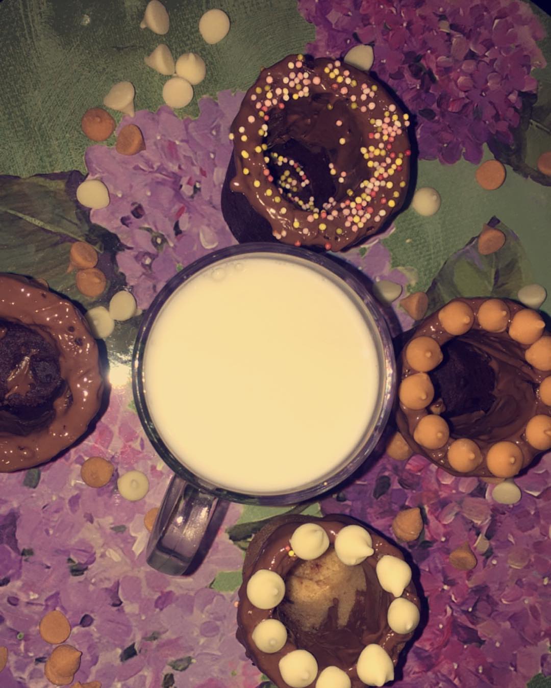 #شوكولاته #كوكيز_شوكولاته #cookies_jdh #كوكيز_كيك #كوكيز_جدة #كوكيز_كندر #كوكيز_شوكولاته #كوكيز_مواليد #كوكيز_محشي #كوكيز_مني #كوكيز_نوتيلا #كوكيز_محشي #كوكيز_هيرشي #كوكيز_كلاسيك #مشروعي #مشروعي_الصغير #متجري #cookieshots