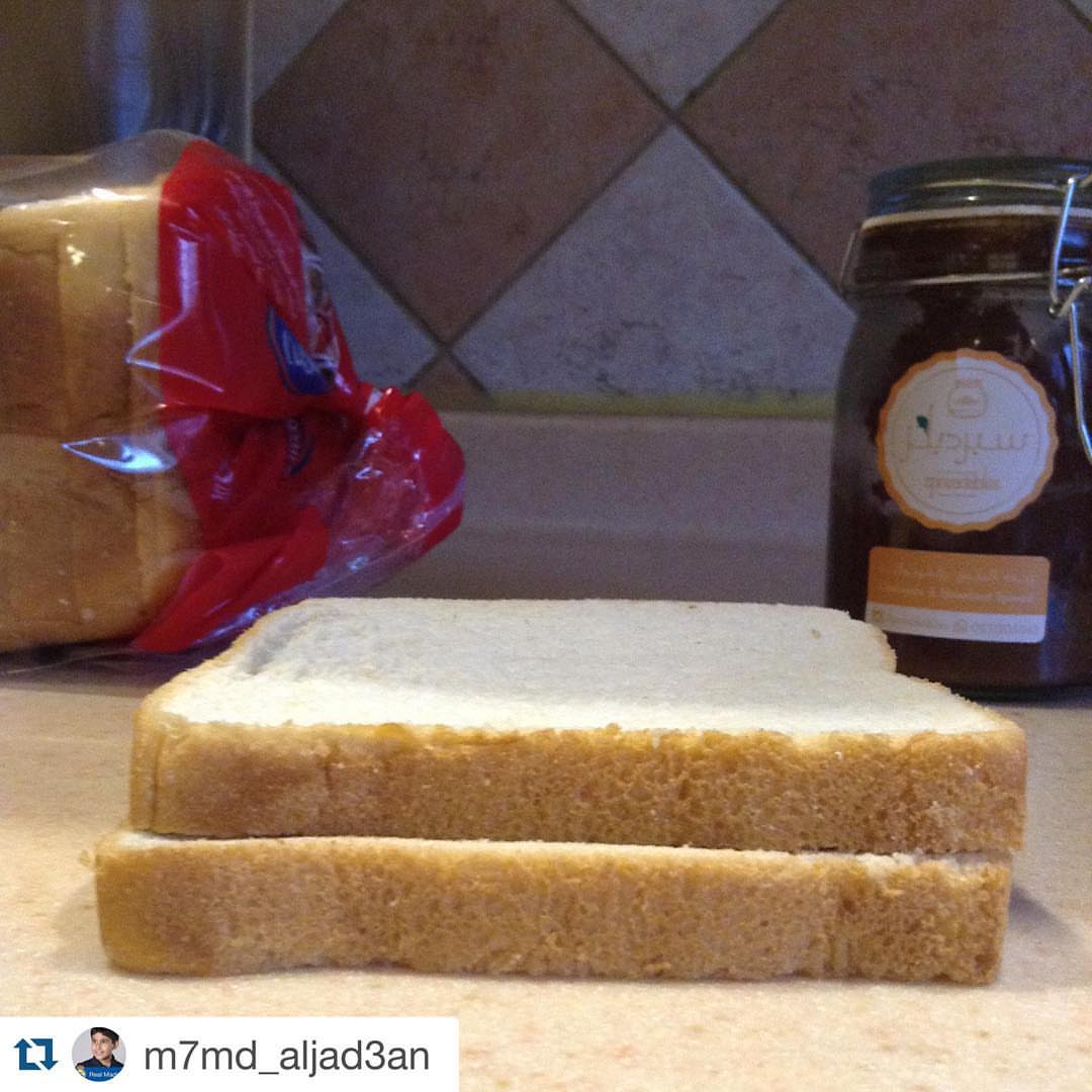 ومحمد يجهز له أحسن سناك. سريع ولذيذ!
#Repost @m7md_aljad3an with @repostapp.
・・・ #شوكولاتة #زبدة #الرياض #السعودية #حلا #حلى #متجر #حلويات #طبيعي #طبيعية #صناعة_منزلية #دايت #دايتيون #نوتيلا