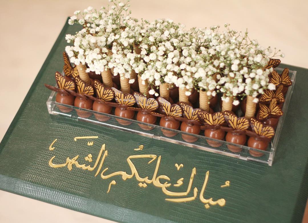 هل هلالك يارمضان ✨
.
.
صياني رمضانية بالجلد ومزينه بعبارة ذهبية *مبارك عليكم الشهر *
.
.