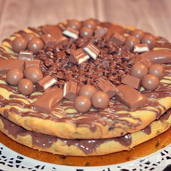 كيكة الكوكيز بحشوة الجالكسي عرض خاص لهذا الاسبوع فقط ب 60ريال