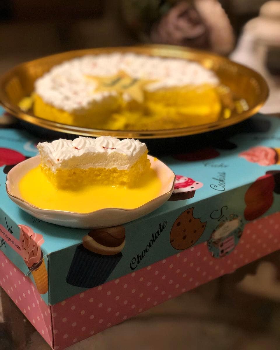 شكراً لمشاركتكم الجميله❤
تصوير صديقتي المبدعه @ob.bakery2
#رمضان_كريم #رمضان2020 #رمضانيات #رمضان_يجمعنا #ramadhan #ramadan #ramdankareem #خليك_بالبيت #سانسيباستيان #سان_سيباستيان #سان_سيباستيان_تشيزكيك#سان_سيباستيان_جدة
#كافيهات_جدة
#تاجرات_جدة #حلويات #تاجرات_السعودية #cake#كيكة_الكوكيز #الكيكة_المحروقة#sansebastian #san_sebastian_cheesecake#قرقيعان #جامعة_الملك_عبدالعزيز#بان_كيك#لاتيه #كيكةالعسل #حفلات #خليك_بالبيت