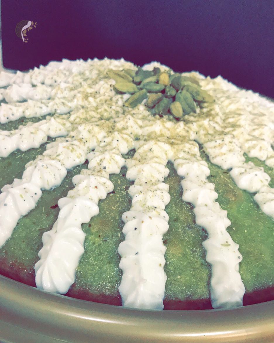 كيكة الهيل بالحليب بحلة آخرى ..
#ميم#كيك#كيك_ميلك #كيكة_الحليب #المدينة #طيبة #المدينة_المنورة #ميامن #م