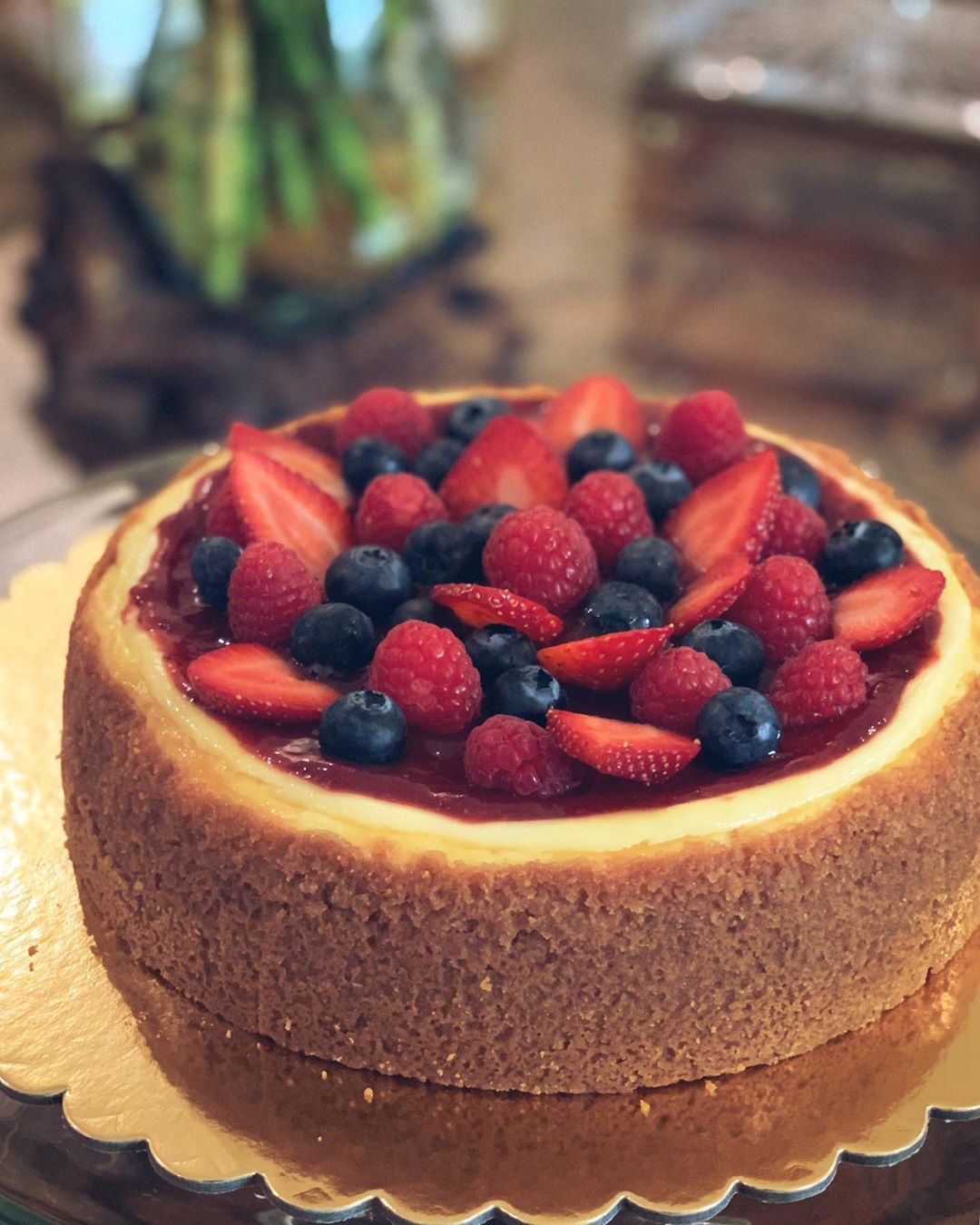 كلاسيك تشيزكيك (حجم صغير٧ قطع تقريباً)
.
.
#dammam
#khobar
#dhahran
#dessert