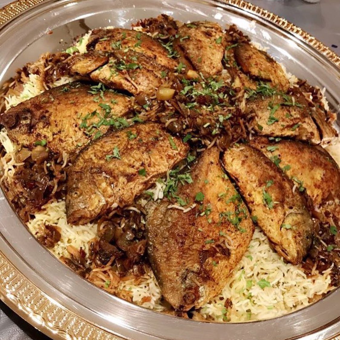 الكسر اللي بداخلك ممكن يجبره السمك مو شرط بشر #شرمبشاك#سمك_مشوي #سمك_مقلي #سمك_الرياض #اسماك_الرياض #جمبري #سمك#كنعد#دينيس