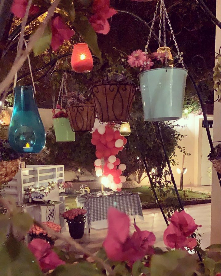 مساءكم فرح وابتسامة..مساءكم ورد#مطبق #اجتماع #ورد #فطور