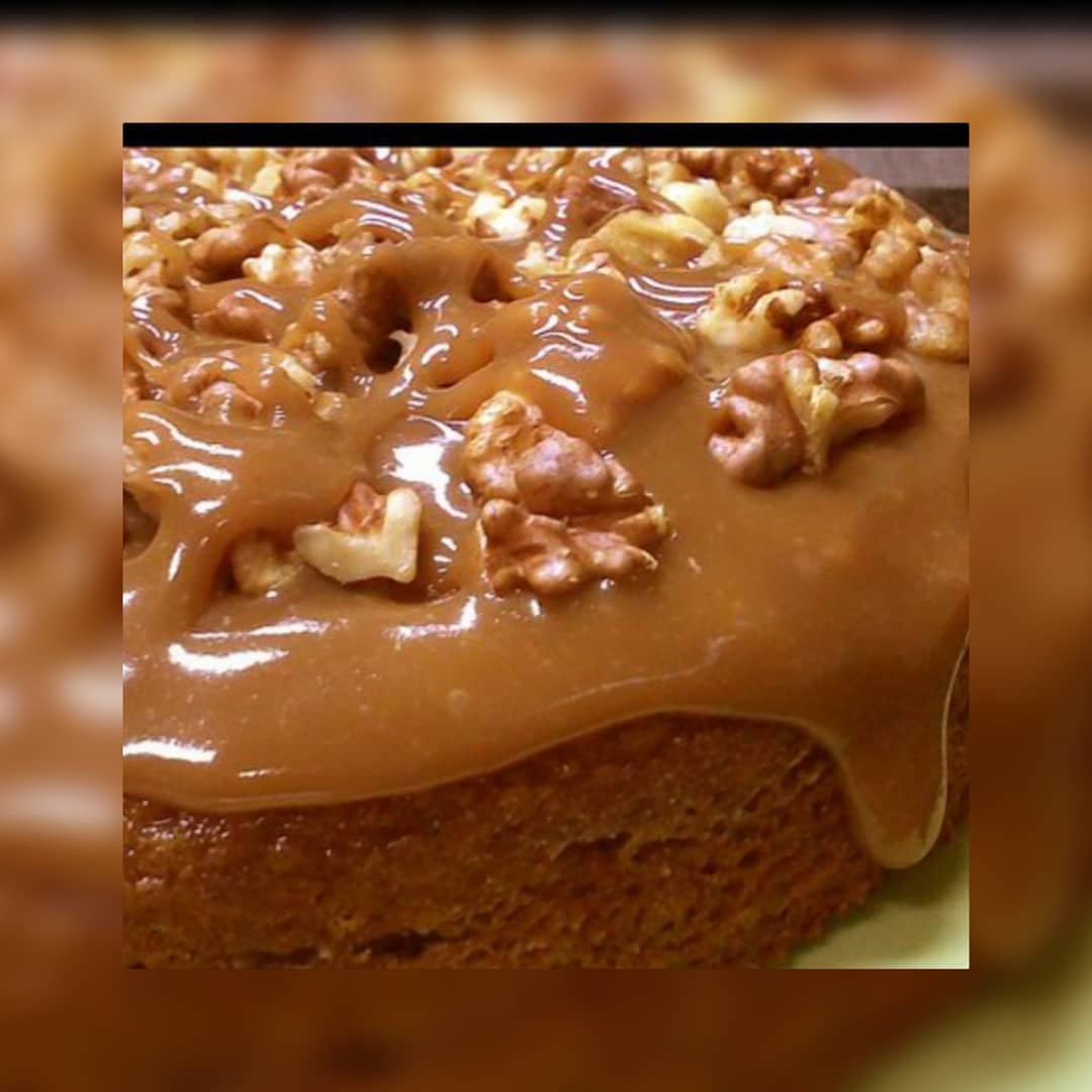 بودنغ القهوه العربيه والتمر..
هشة..لذيذة..غنية بالنكهات..