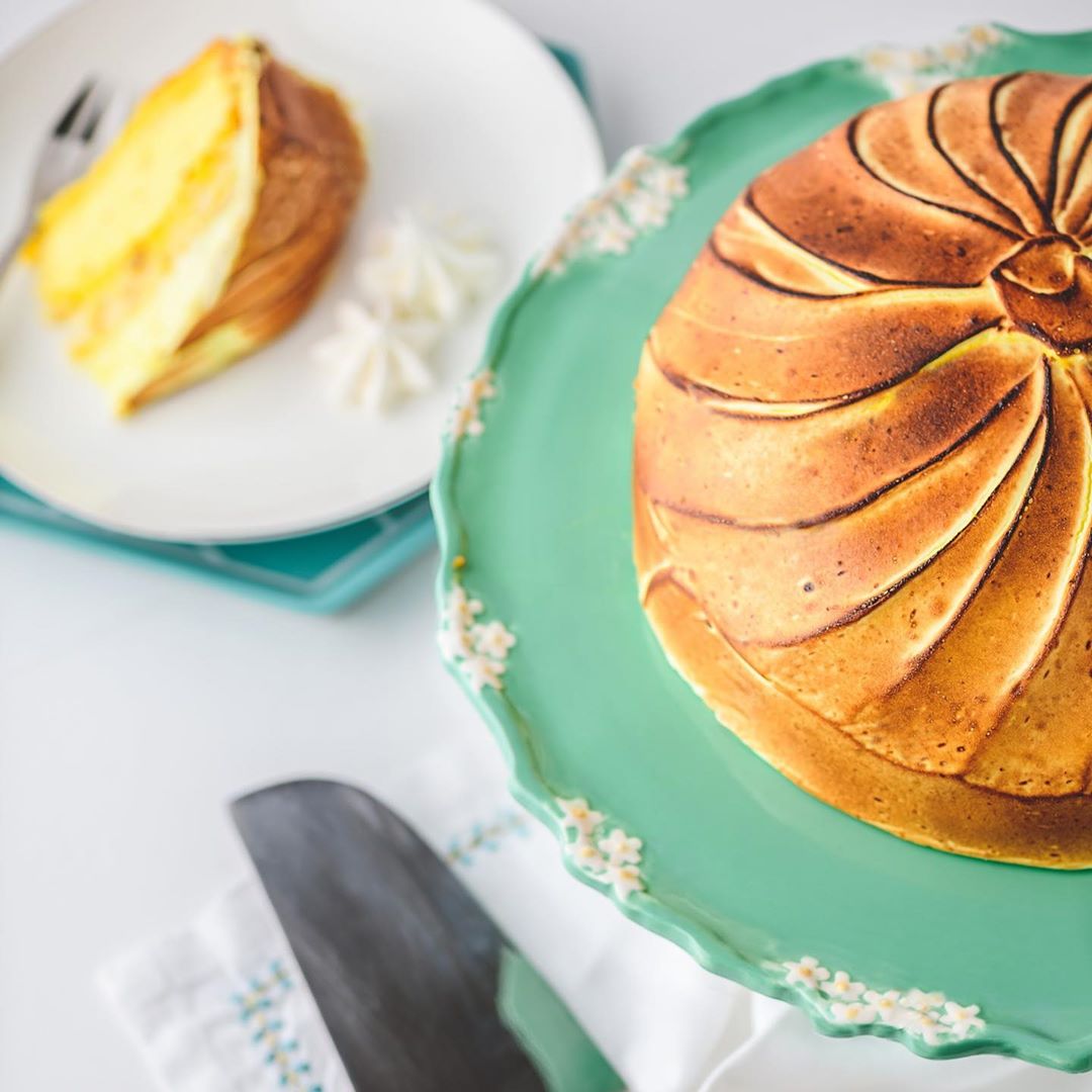 Saffron Meringue Cake #ramadancakes #ramadandesserts