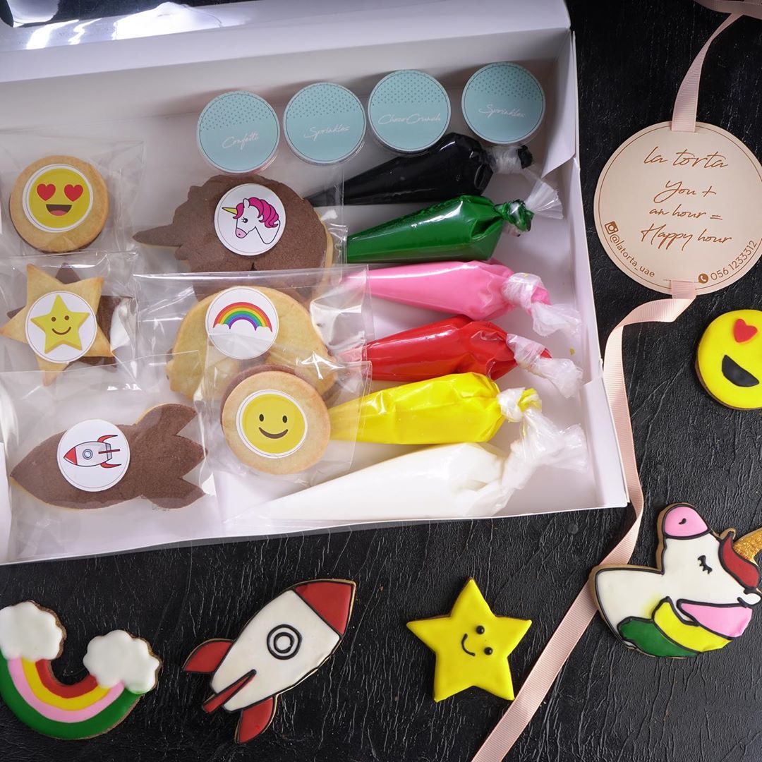 Enjoy designing your own cookies with this cute kit ⭐️
#stayhome